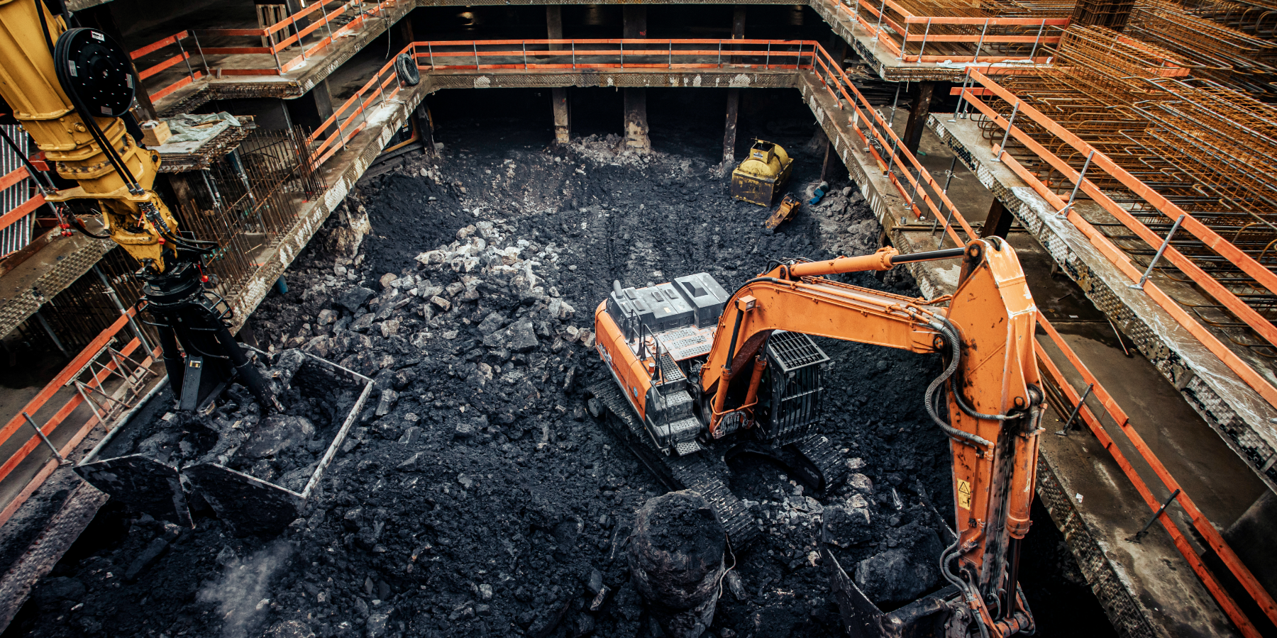 Abriss und Bau an einer Baustelle
